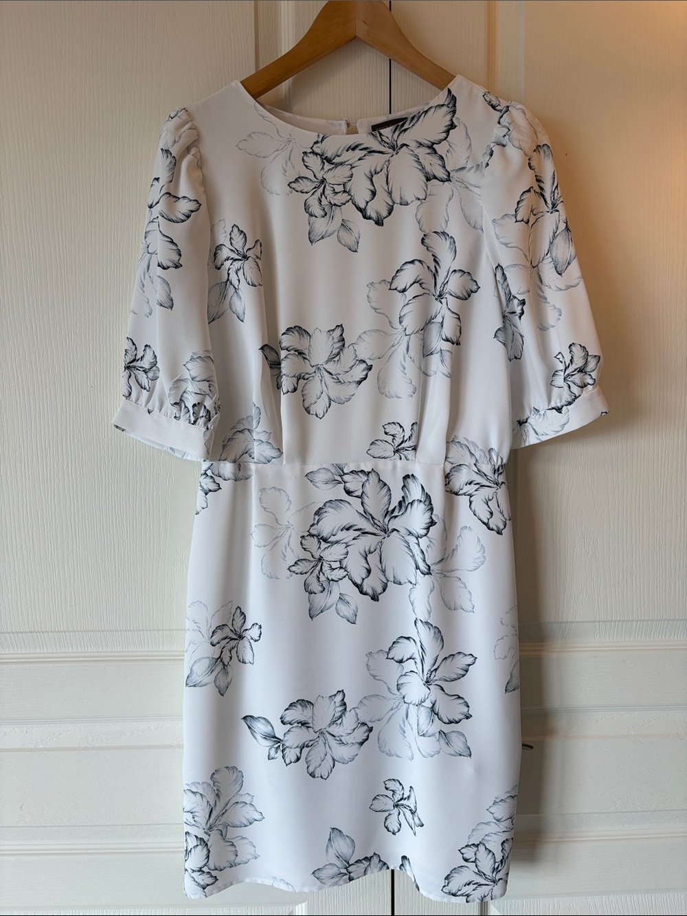 Vince Camuto White Dress with Black Floral Print